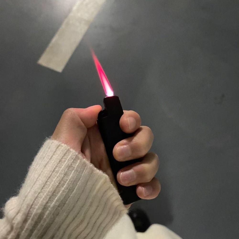 金属炫酷直冲按压防风打火机创意充气小巧粉色火焰个性男友礼物潮