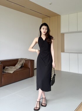 张阿星【迷醉时刻】港风复古V领挂脖高级感红色连衣裙W424Q02234