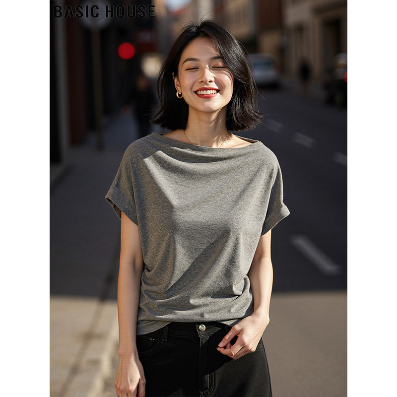 Basic House/百家好设计感一字领灰色短袖T恤女夏季蝙蝠袖体恤衫
