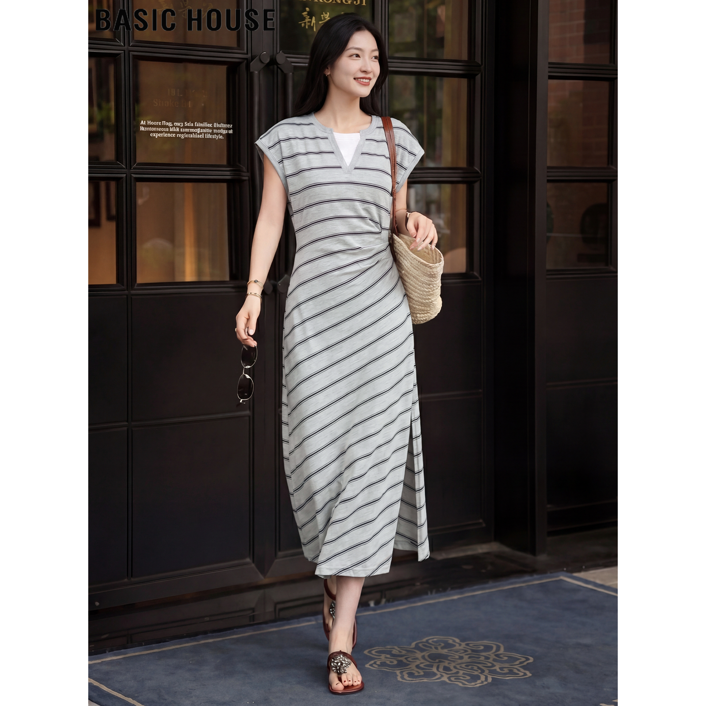 Basic House/百家好灰色条纹假两件小飞袖连衣裙女夏季掐腰T恤裙