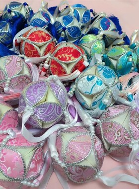 广西绣球壮乡壮锦信物结婚纪念成品纯手工编织工艺品中式(8公分)