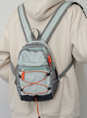 双肩包女旅游轻便户外运动书包小号登山包爬山背包徒步骑行春游包