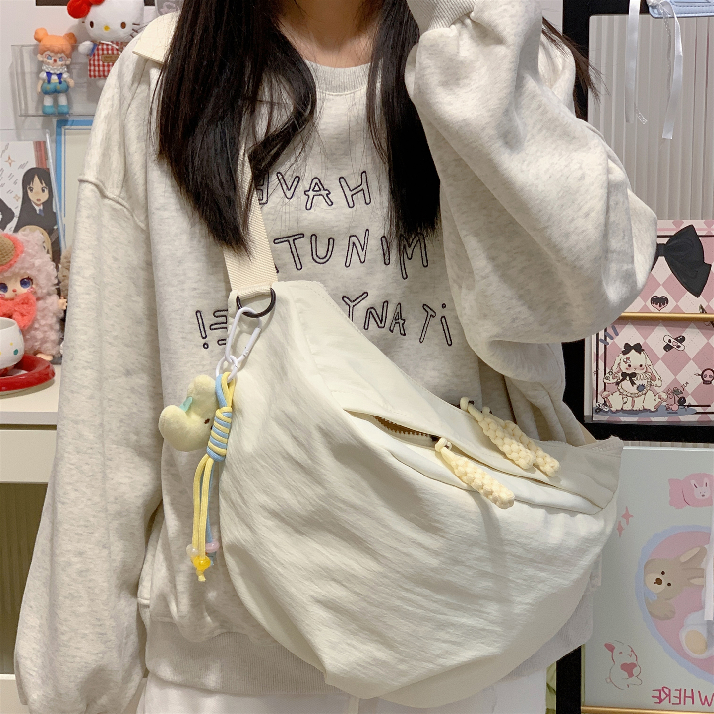 轻便旅游通勤外出推荐斜挎胸包