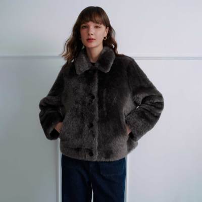 UFFIE于绘 雾面青蓝棉弹微喇牛仔裤