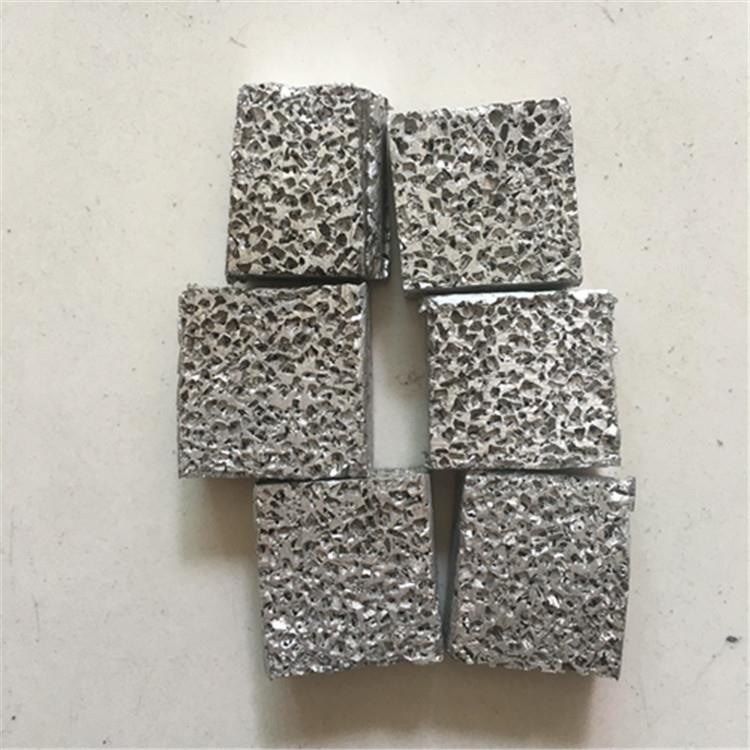 生产泡沫铝盐颗粒开孔泡沫铝减震新材料泡沫铝装修材料