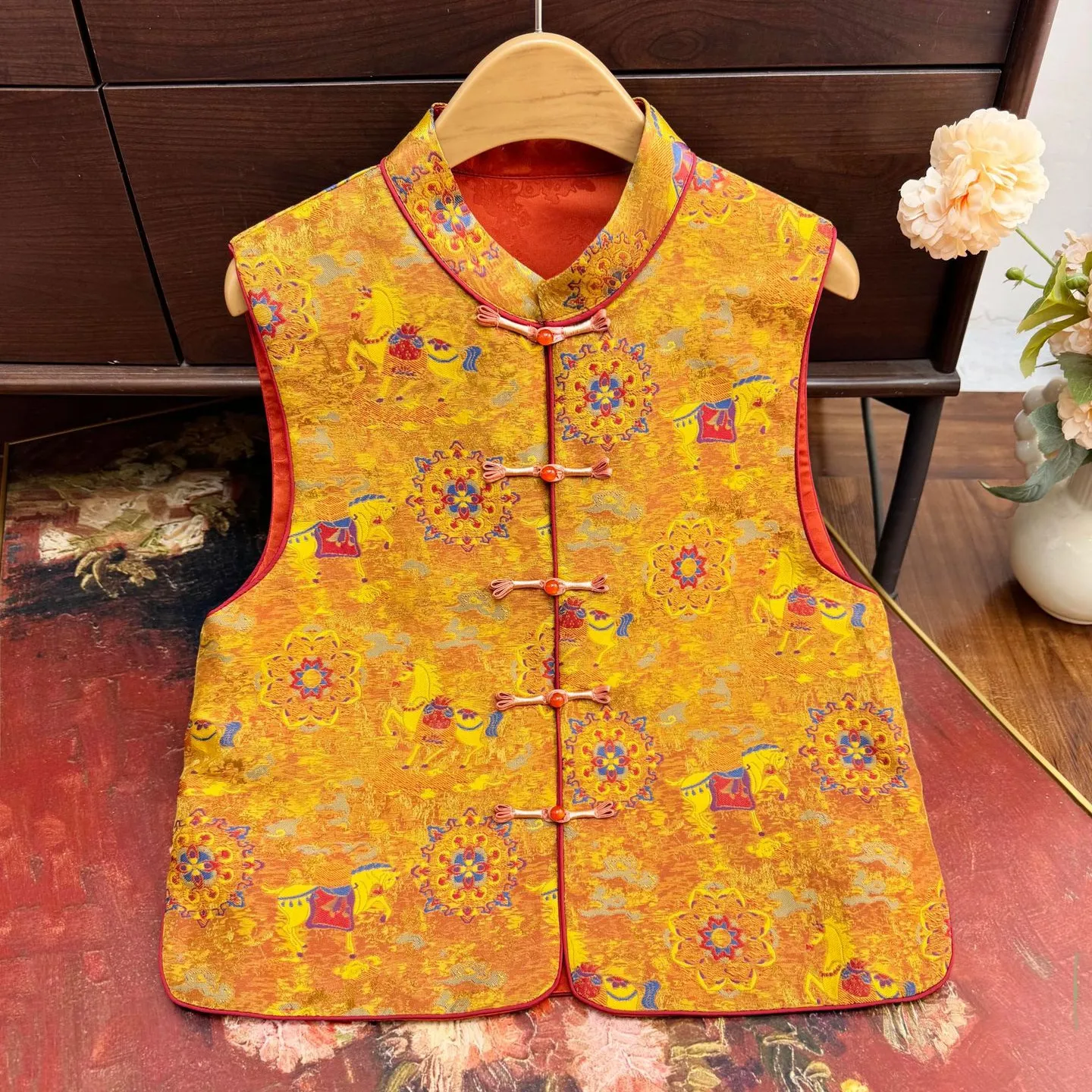 【金马玉堂】新中式提花改良唐装马甲2026春季新款圆领坎肩马夹女,女装/女士精品,马夹,淘宝优惠券,粉丝福利购,淘宝优惠卷