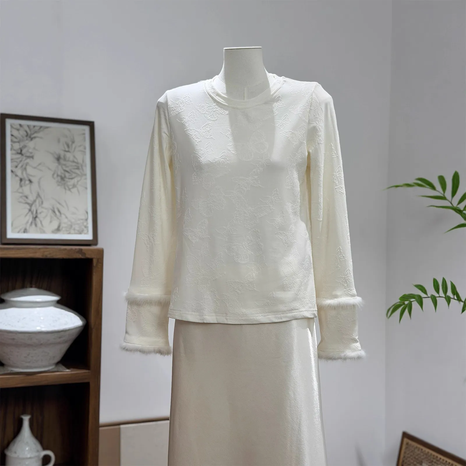 加绒肌理感新中式国风打底衫女秋冬季新款水貂毛气质白色内搭小衫