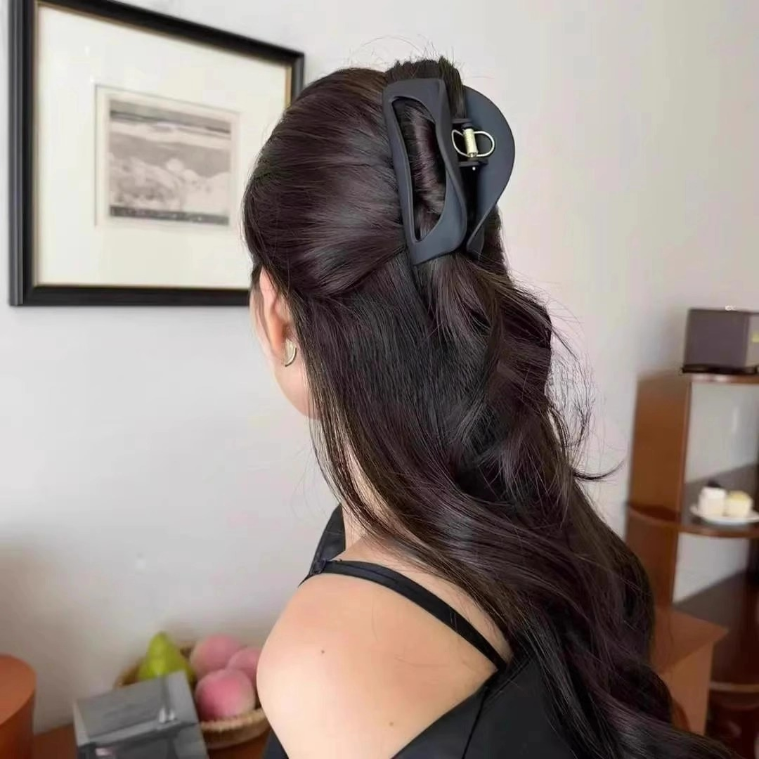 软质硅胶镂空抓夹女后脑勺安全防摔不咯头盘发鱼夹气质百搭发夹,饰品/流行首饰/时尚饰品新,发饰,淘宝优惠券,粉丝福利购,淘宝优惠卷