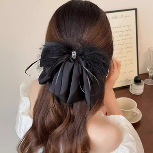 黑色蝴蝶结羽毛马尾夹日常发饰女后脑子半扎发鲨鱼夹轻奢公主抓夹