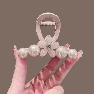 2025新款粉色花朵珍珠抓夹女时尚发量少发抓后脑勺半扎发鲨鱼夹子