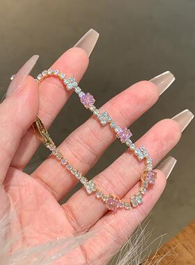 在逃公主粉色方形锆石手链女生手串闺蜜手链轻奢小众精致手绳饰品