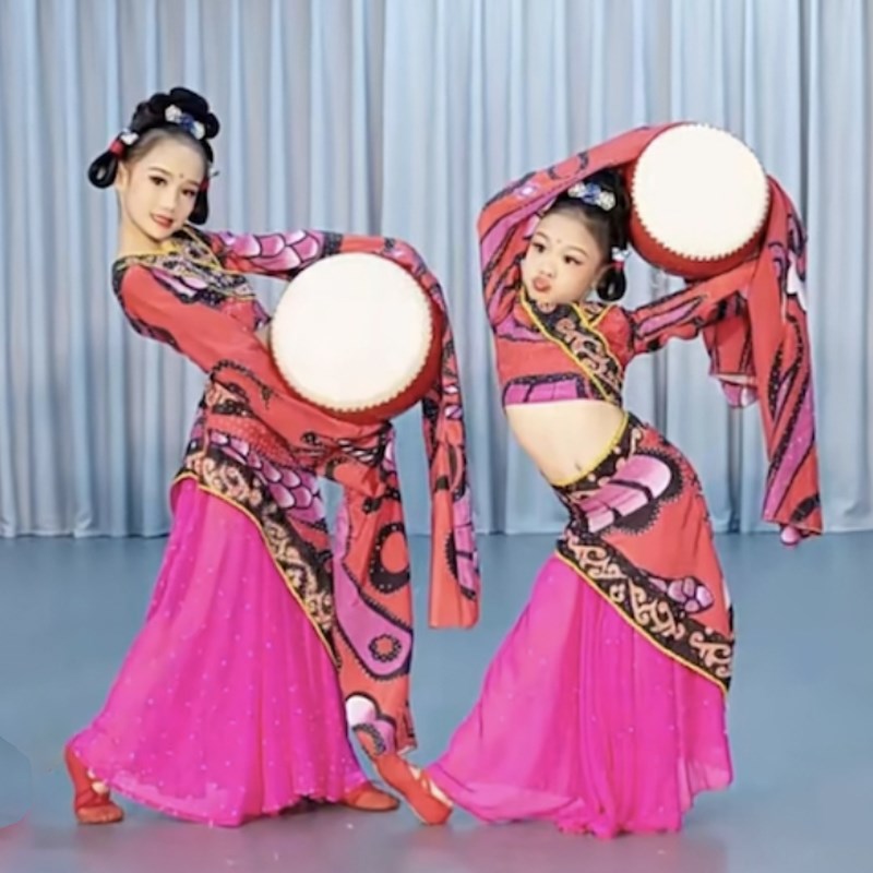 儿童汉唐楚优舞蹈服中国风古典舞民族服踏鼓声声红色水袖演出服装