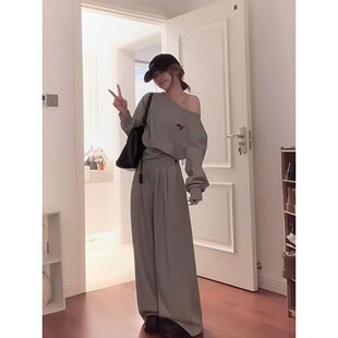 松弛感斜肩运动套装女秋季设计感收腰长袖卫衣半身裙子休闲两件套