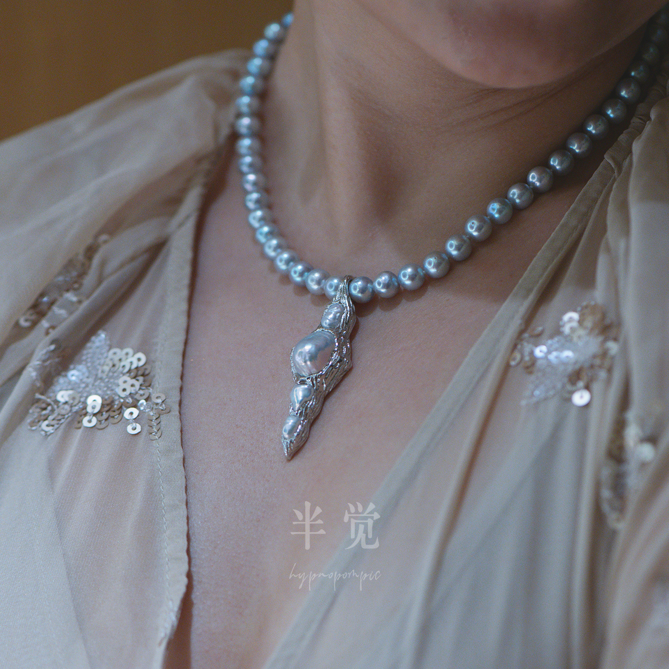 半觉野狼定制团队出品高定极光滑皮珍珠降魔杵双保险万能扣吊坠