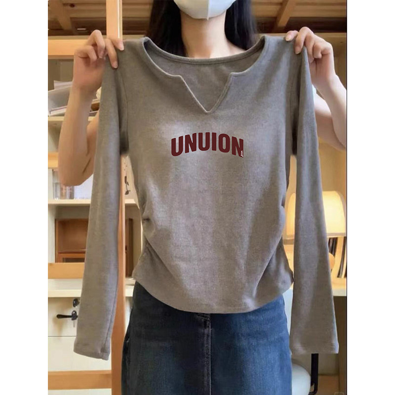 灰色正肩长袖t恤女2026秋季新款设计感v领褶皱短款内搭打底衫上衣图片