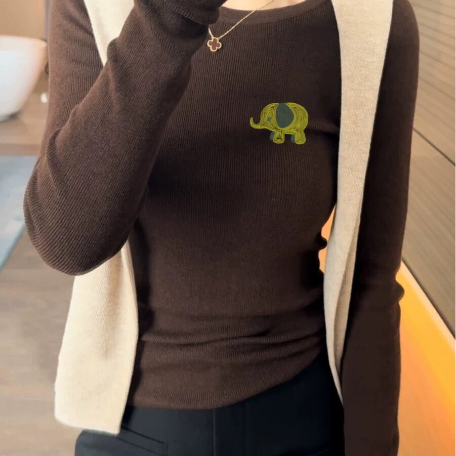超好看咖啡色圆领针织衫女长袖修身百搭内搭打底衫高级感长袖上衣