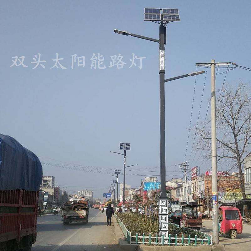 道路照明双臂太阳能路灯8米80w双头LED路灯工程建设太阳能路灯