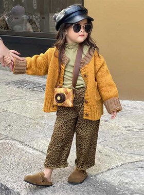 韩国童装2024秋季新款橙色针织开衫女童洋气外套豹纹直筒裤两件套