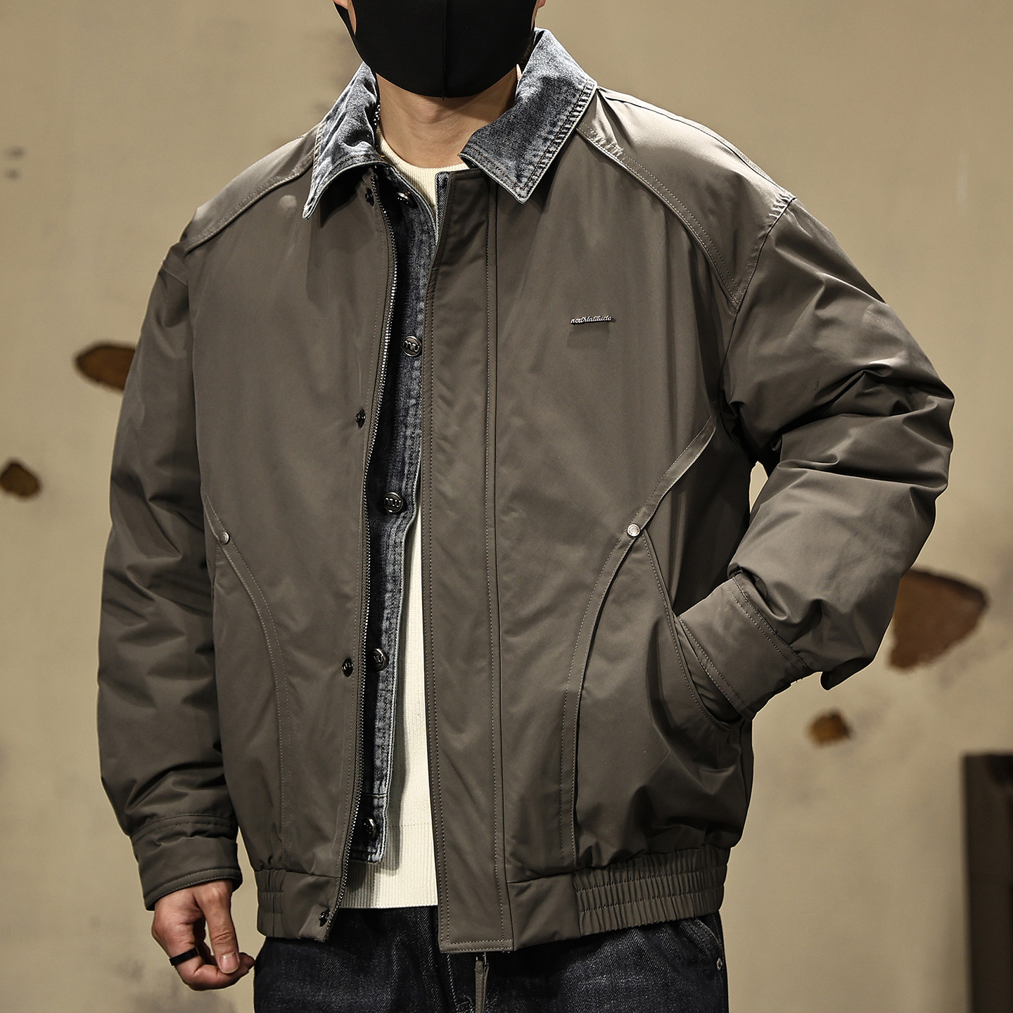 美式假两件牛仔拼接翻领羽绒服男款2025新款工装宽松短款加厚外套