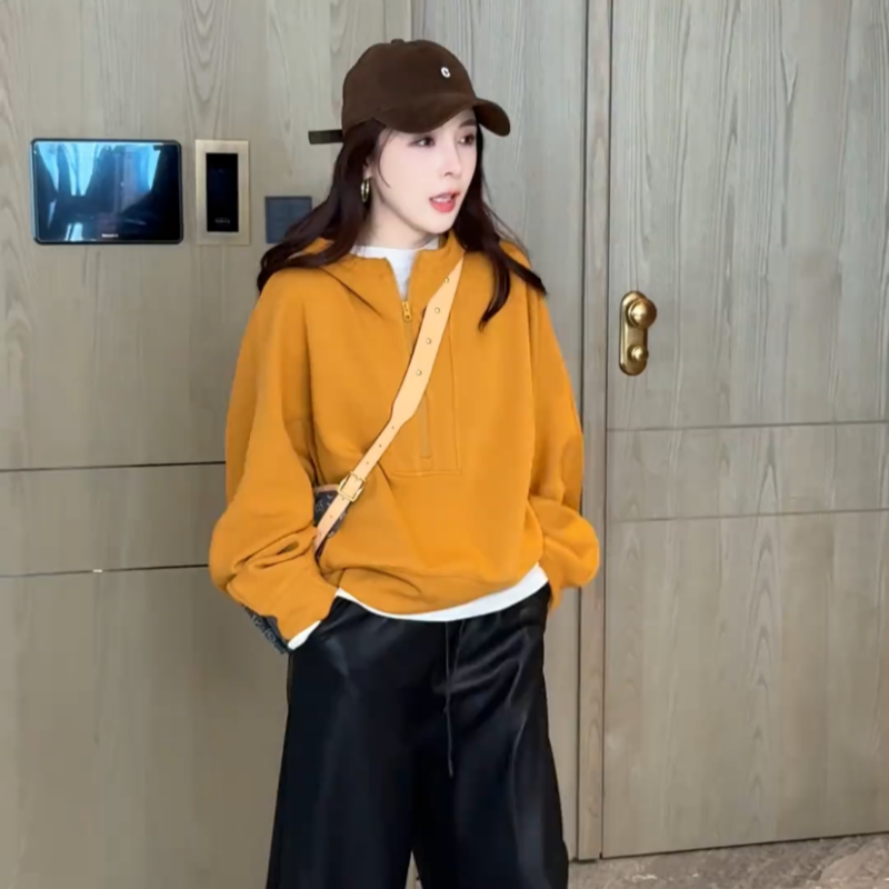 时尚设计感半拉链连帽卫衣女