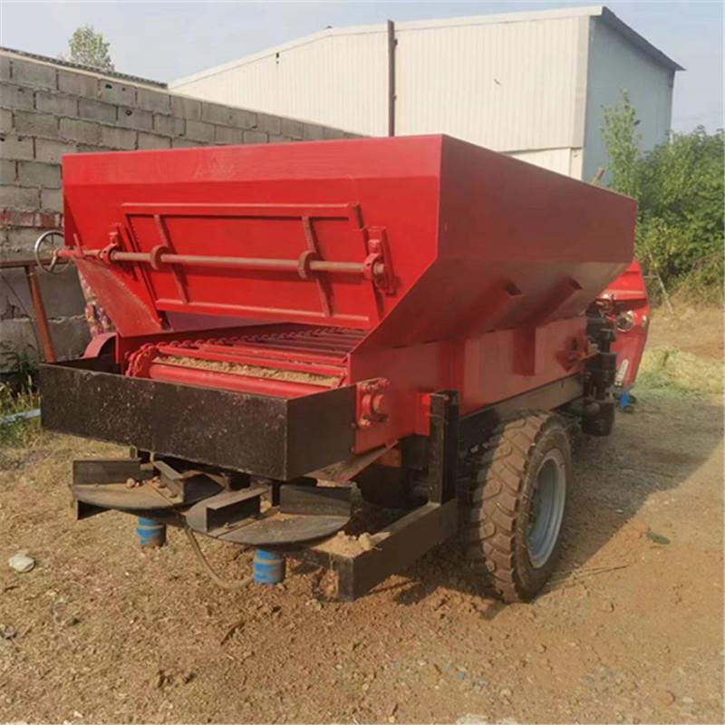 三轮撒粪车农用全自动撒肥车多功能大型撒粪机柴油履带