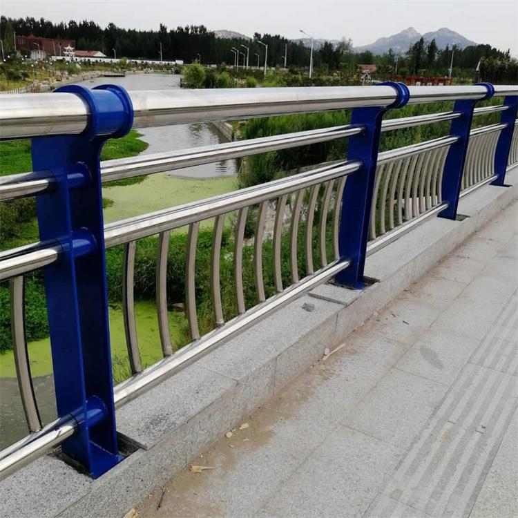 济南桥梁护栏隔离栏防撞不锈钢复合管河道灯光高架桥铝合金围栏杆