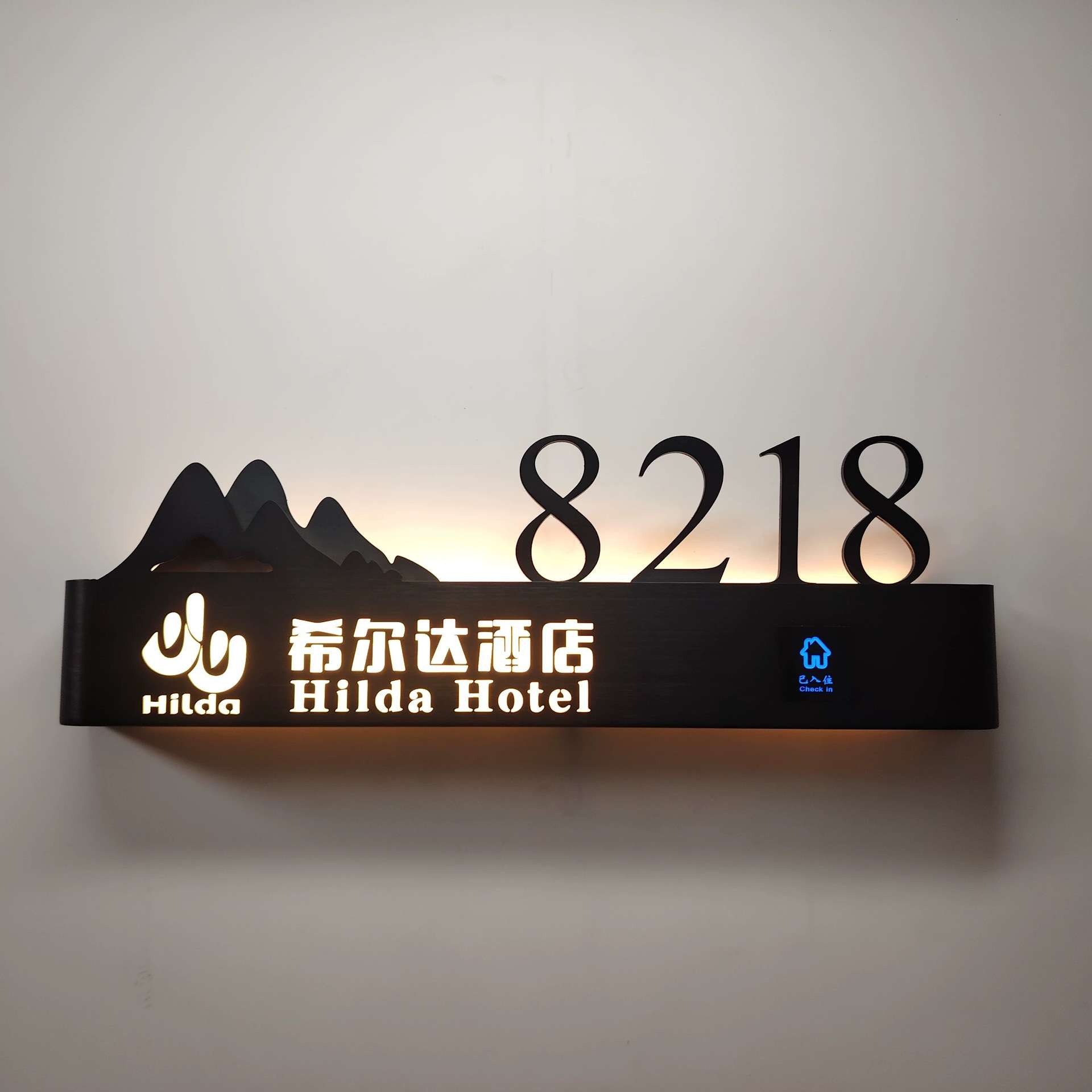 不锈钢酒店门牌定制宾馆公寓门牌号酒店指示牌教室导引牌酒店门显