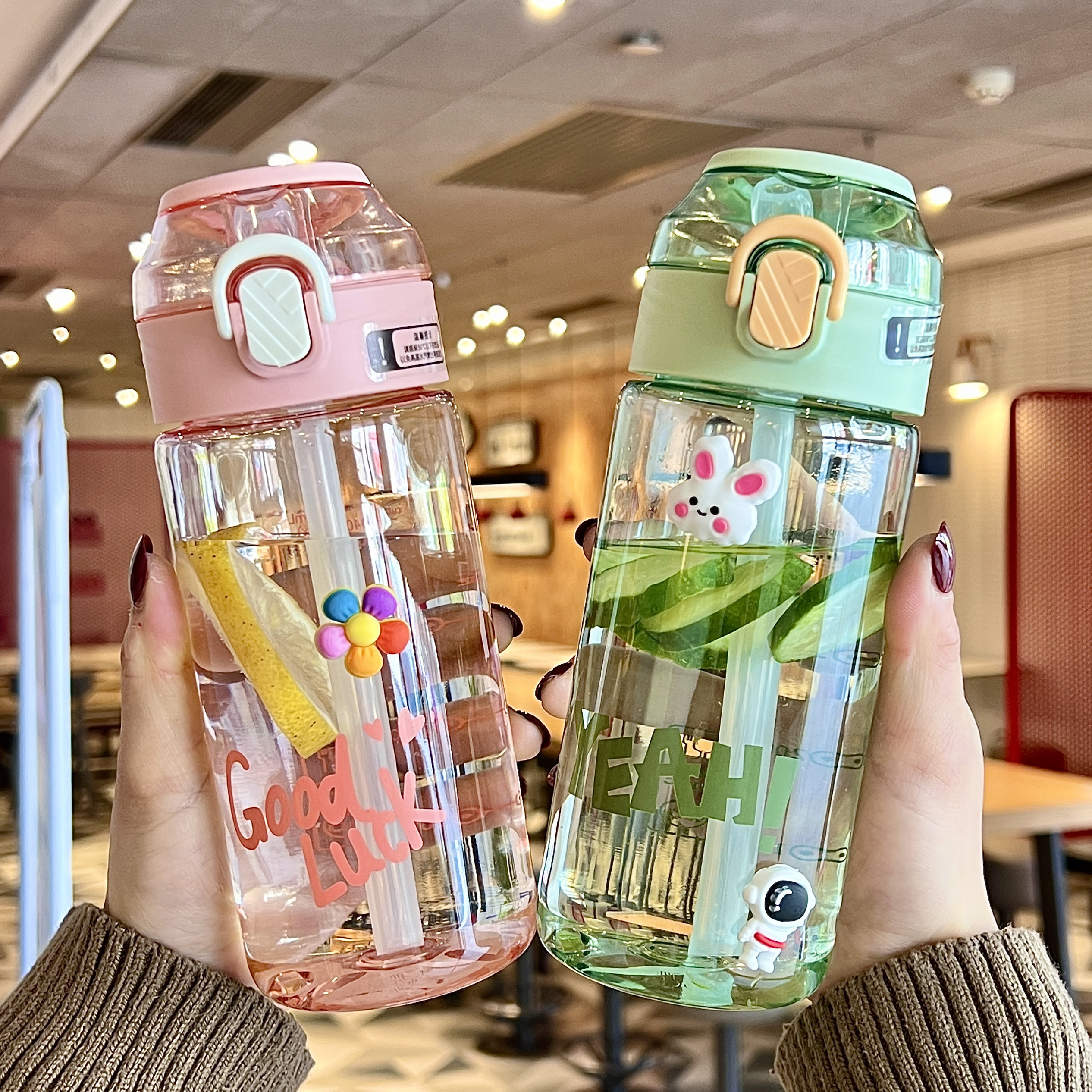 儿童吸管水杯女士夏季大容量小学吸管杯