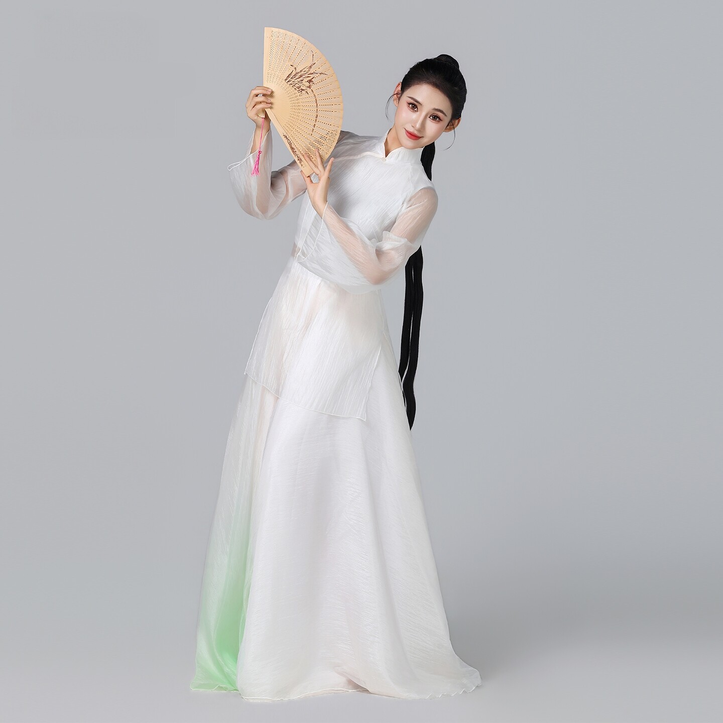 荃婉一扇百年古典舞演出服女飘逸长款大摆裙舞蹈服定制图片
