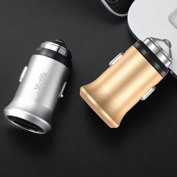 双USB金属壳车载充电器