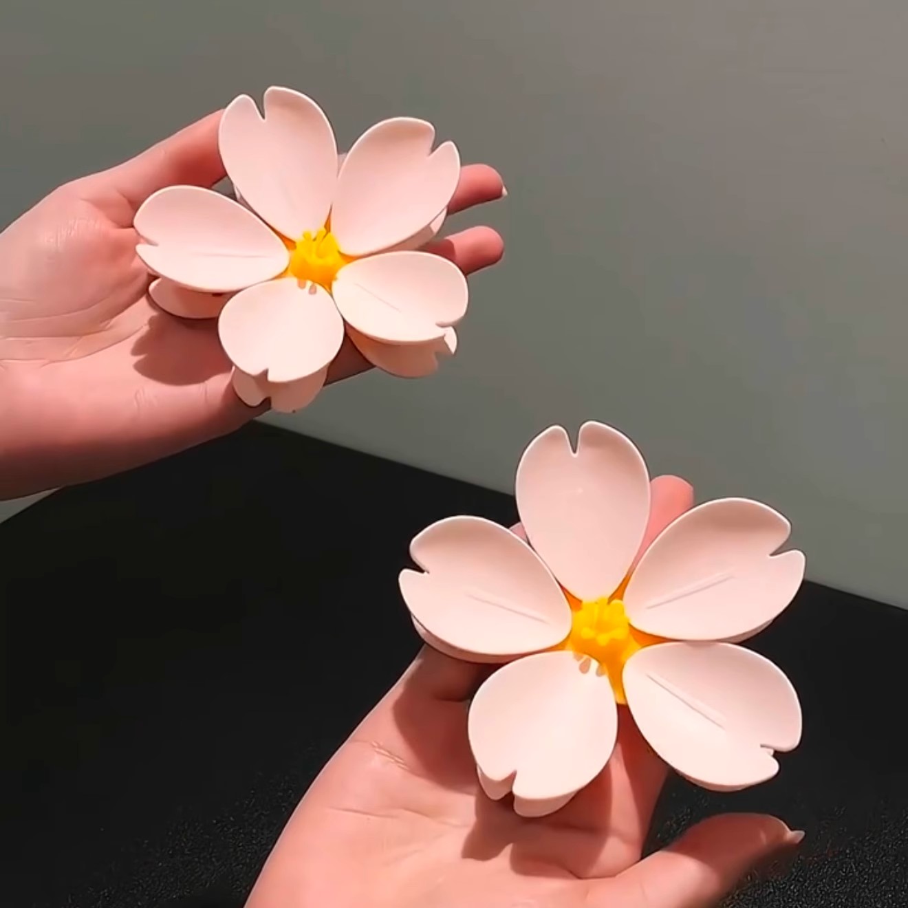 【新家的100个快递】樱花封口夹家用零食密封夹子创意可爱冰箱贴