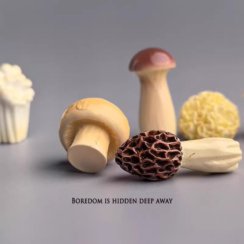 摆几只可爱菌菇治愈电脑桌面