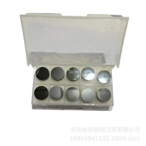 刀具PCBN定zuo整体立方氮化硼刀片焊接式PCD金刚石复合片数控车