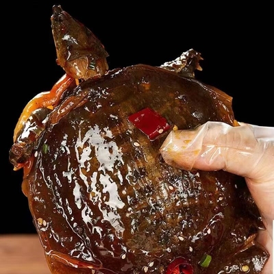 滋补麻辣小甲鱼五香卤甲鱼现卤现发真空包装开袋即食卤味熟食零食