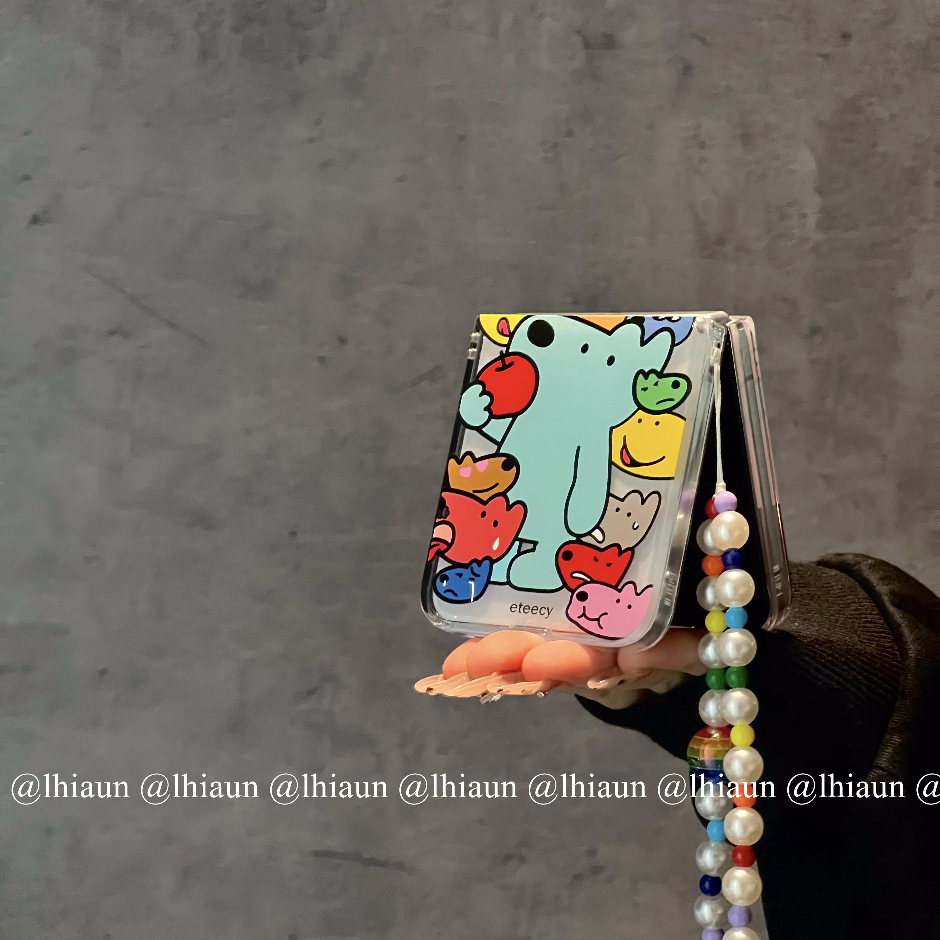 卡通狗狗折叠屏手机壳