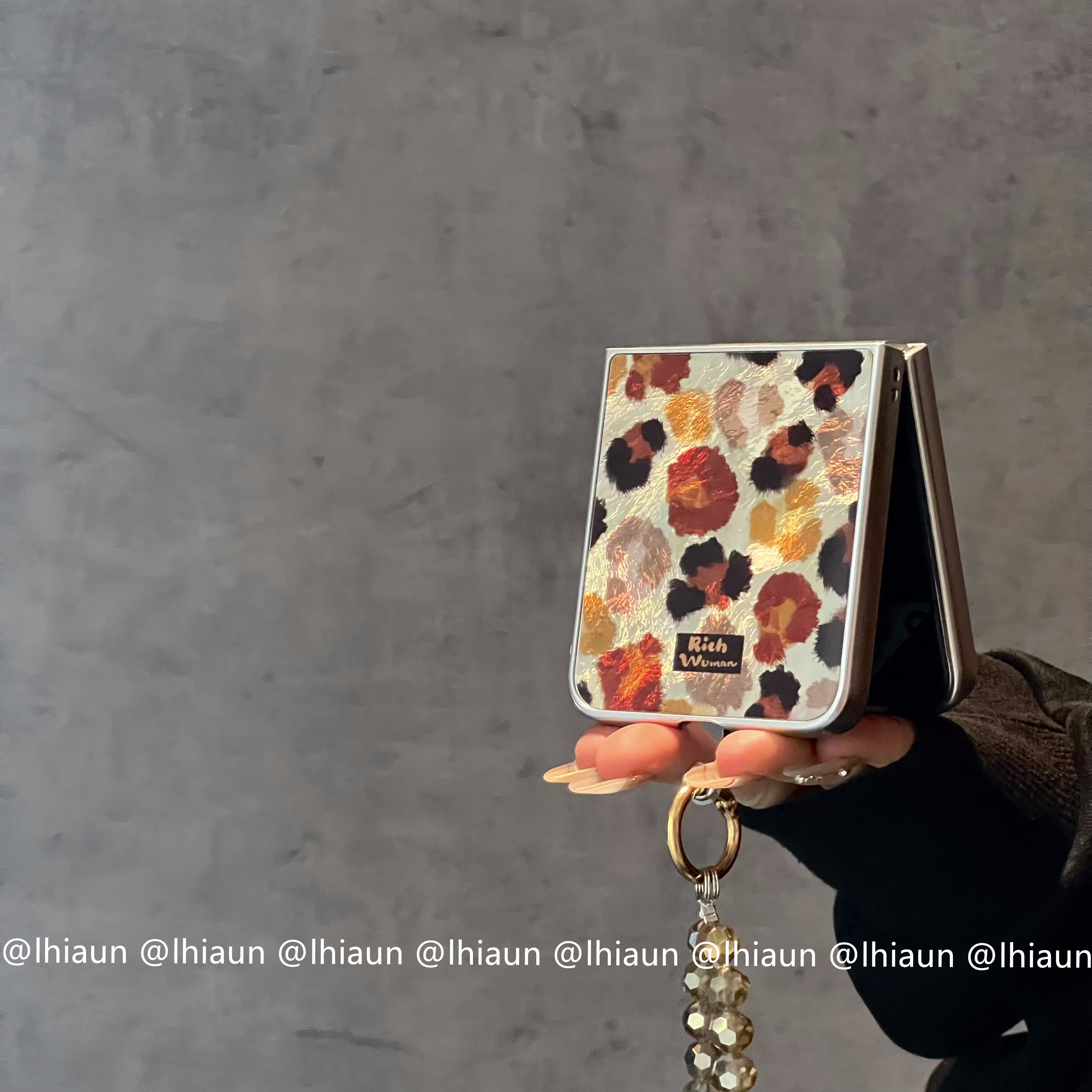 冰川纹豹纹折叠屏手机壳