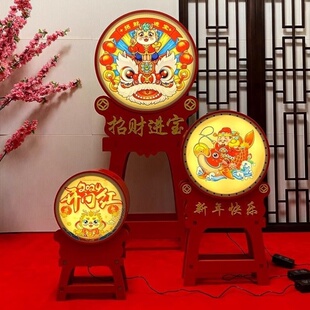 2026新春大型发光落地摆件马年春节商场室内场景布置鼓新年装饰品