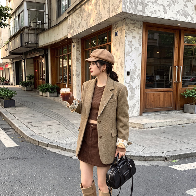 西装外套女春秋季2026新款韩系小个子高级感加厚羊毛短款休闲西服