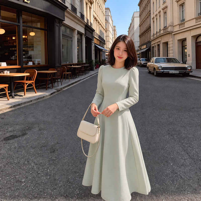 绿色长袖连衣裙子女春秋2026新款法式气质高级感收腰显瘦礼服长裙