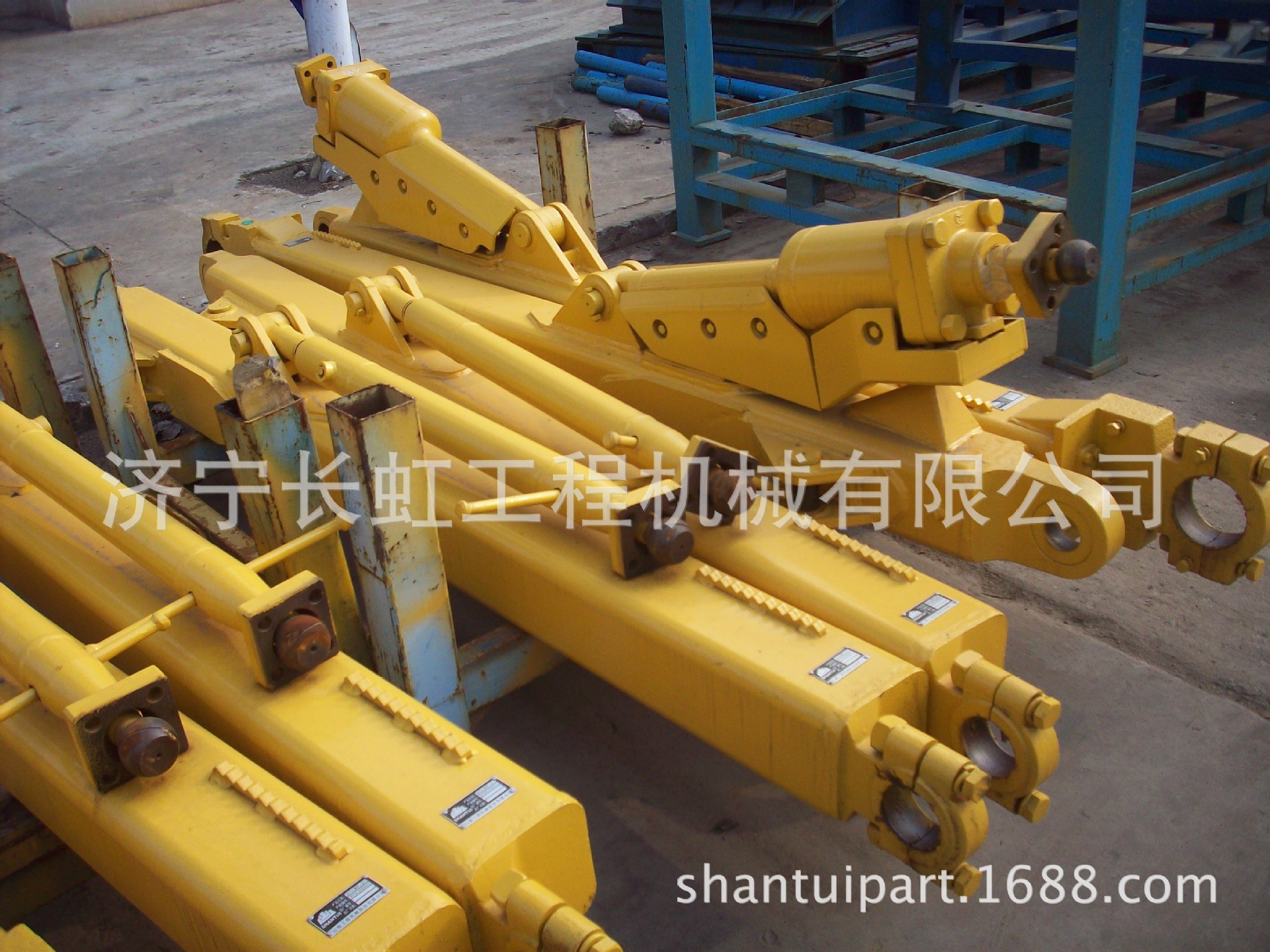 现货供应山推SD32推土机右推杆总成175-71-31166
