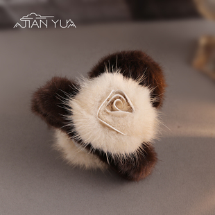 绒花棕韵-水貂毛玫瑰花秋冬毛绒抓夹可爱温柔发饰文艺气质头饰女