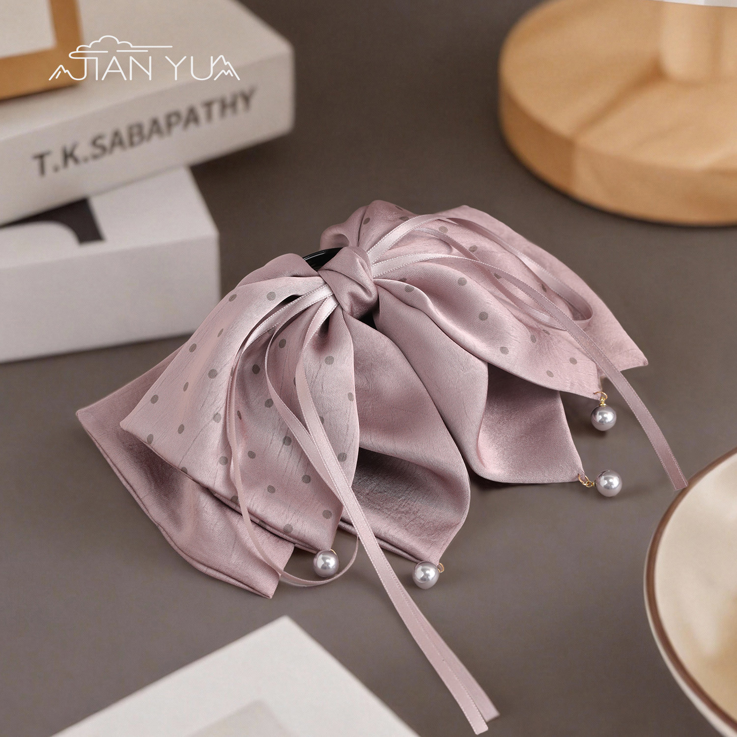 粉雾蝶影-法式波点蝴蝶结抓夹2026新款少女马尾夹温柔半扎发发饰,饰品/流行首饰/时尚饰品新,发饰,淘宝优惠券,粉丝福利购,淘宝优惠卷