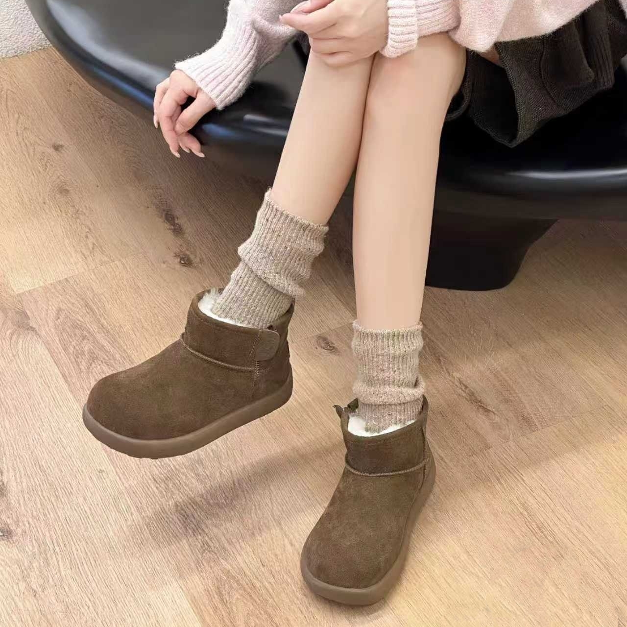艾模儿短筒保暖卡皮巴拉雪地靴2025冬女鞋时尚百搭舒适棉鞋加绒