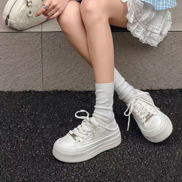 艾模儿26春夏新款厚底小白鞋女休闲板鞋增高小个子百搭面包鞋镂空