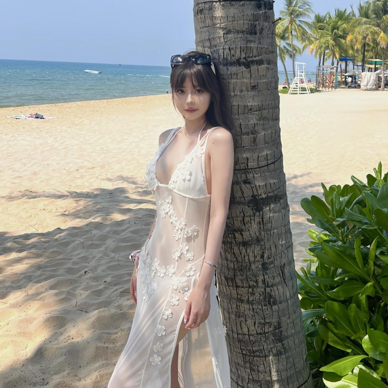 泳衣女性感比基尼三件套新款蕾丝