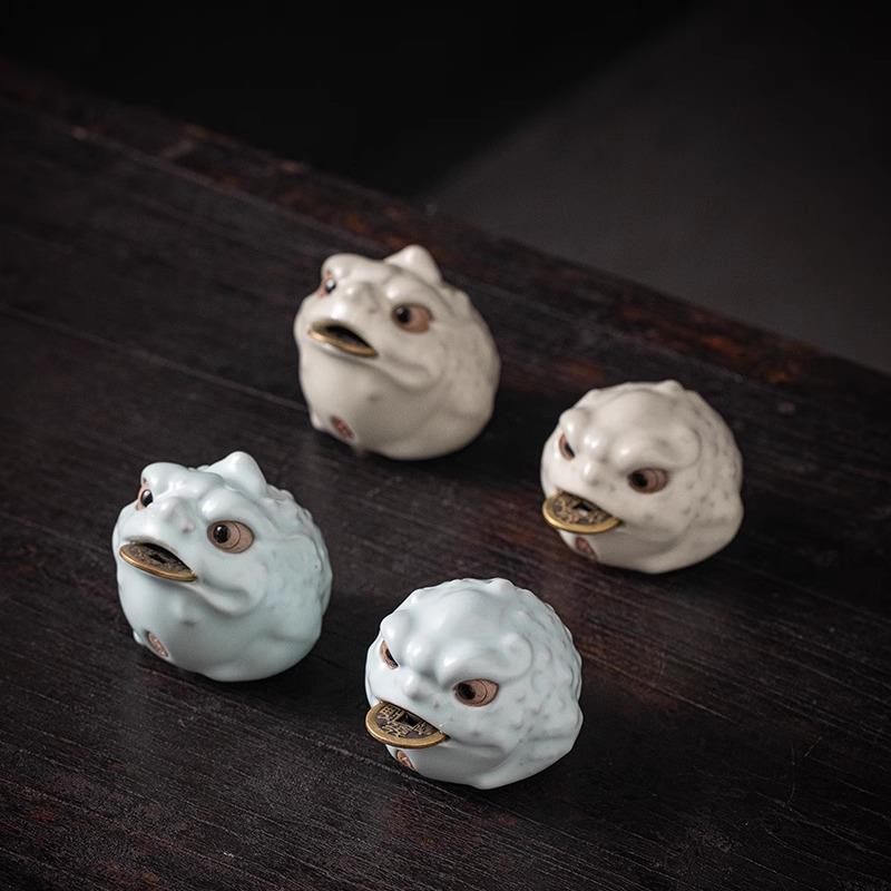 创意汝窑茶宠三足金蟾旋转底座财源滚滚茶玩茶宠精品可养开片摆件