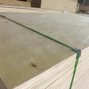 厂家11mm杨木多层板胶合板包装板家具板垫板木托板三合板现货