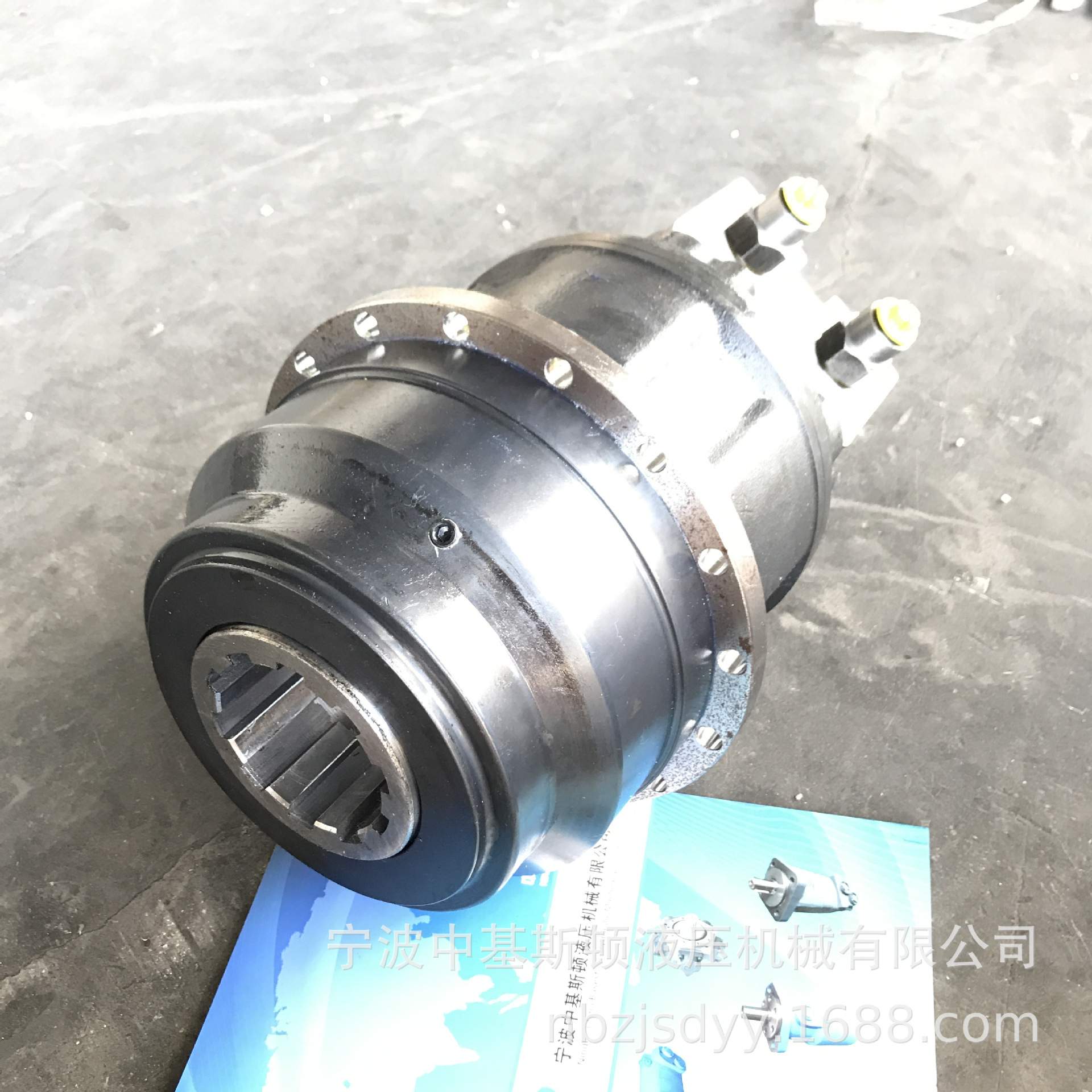 JNG2.5-1050I回转驱动用低速大扭矩液压马达减速机动力头