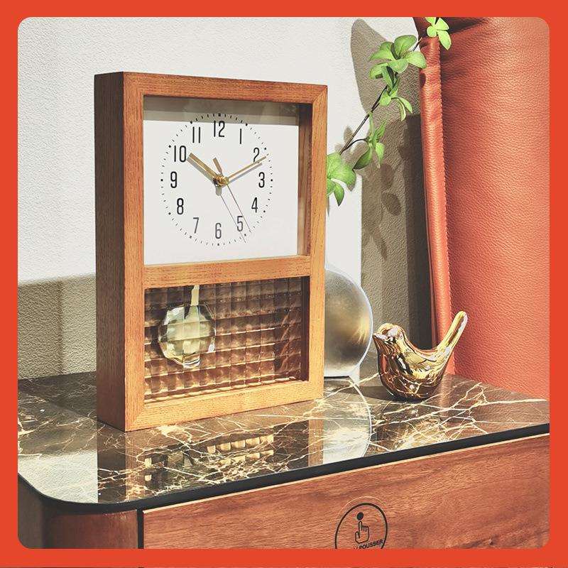 ∞宜得利家居客厅桌面现代简约床头钟实木静音摆钟 德拉姆