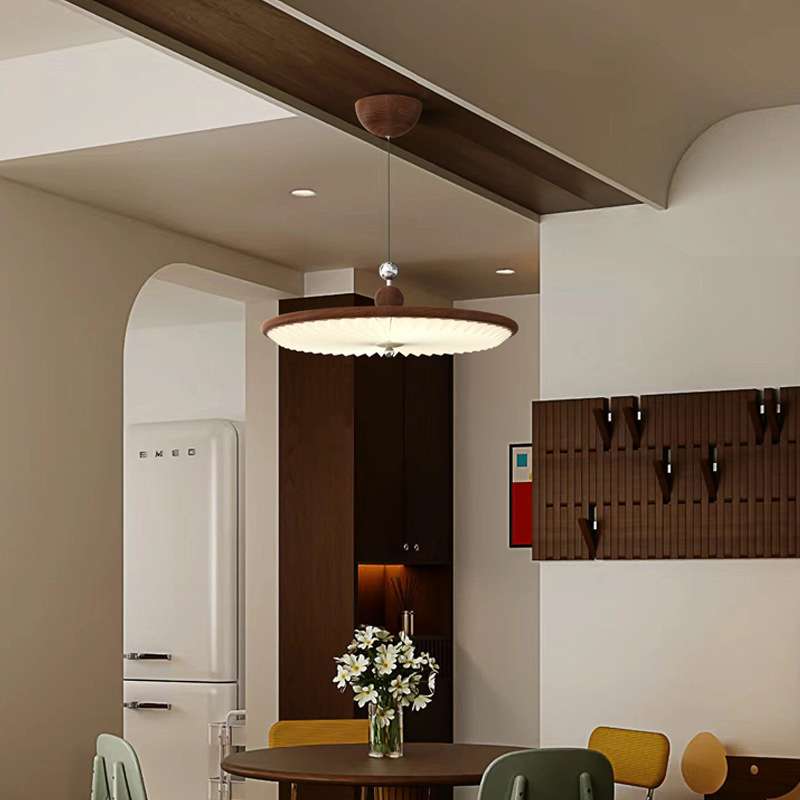 中古风百褶餐厅吊灯日式美式复古胡桃木纹新中式饭桌餐桌智能灯具